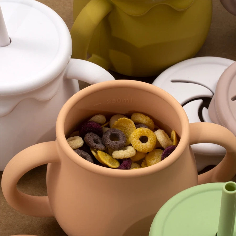 gourde en silicone marron pour enfant